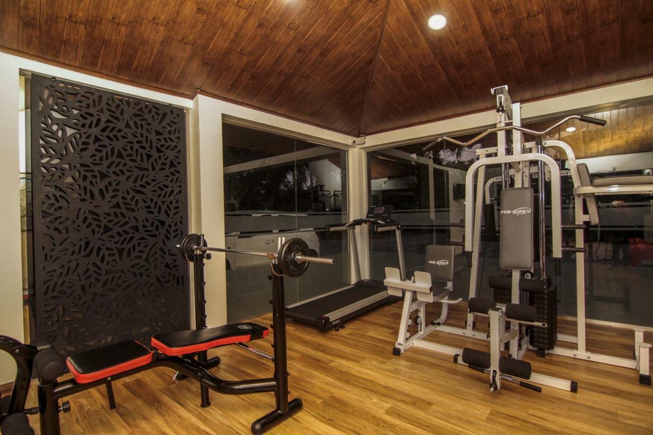 Clove Transit Hotel Kotugoda ภายนอก รูปภาพ