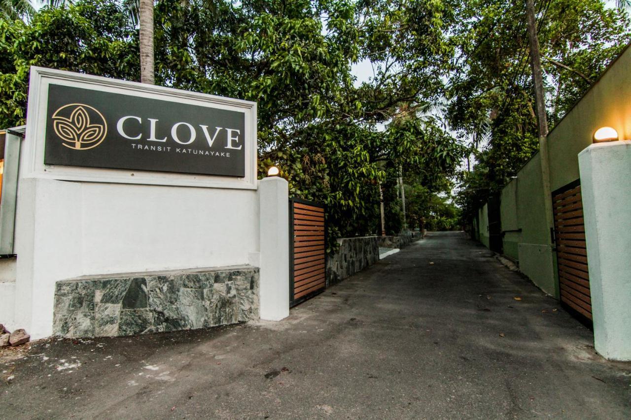 Clove Transit Hotel Kotugoda ภายนอก รูปภาพ